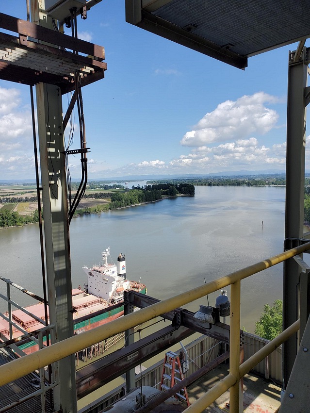 20220511_Columbia River from Columbia Grain.jpg