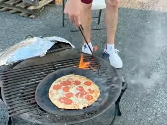 pizzacamp.jpg