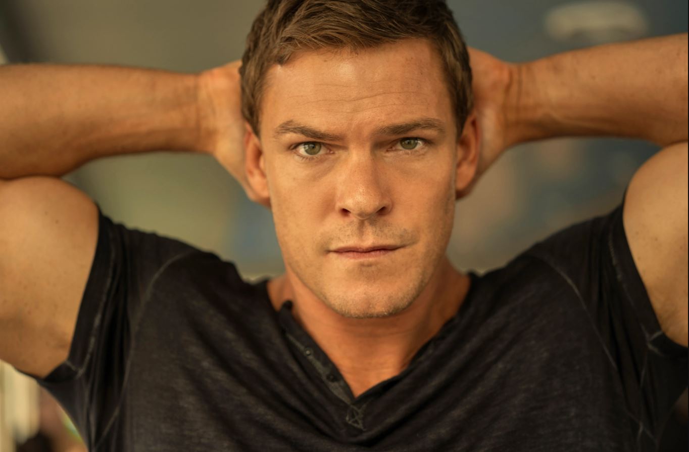 Alan Ritchson.JPG