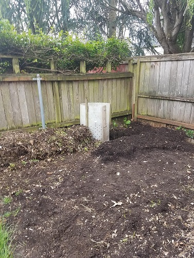 20210425_compost pile 2.jpg